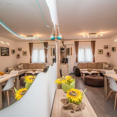 Sunny Point Apartment Rovinj Exterior foto