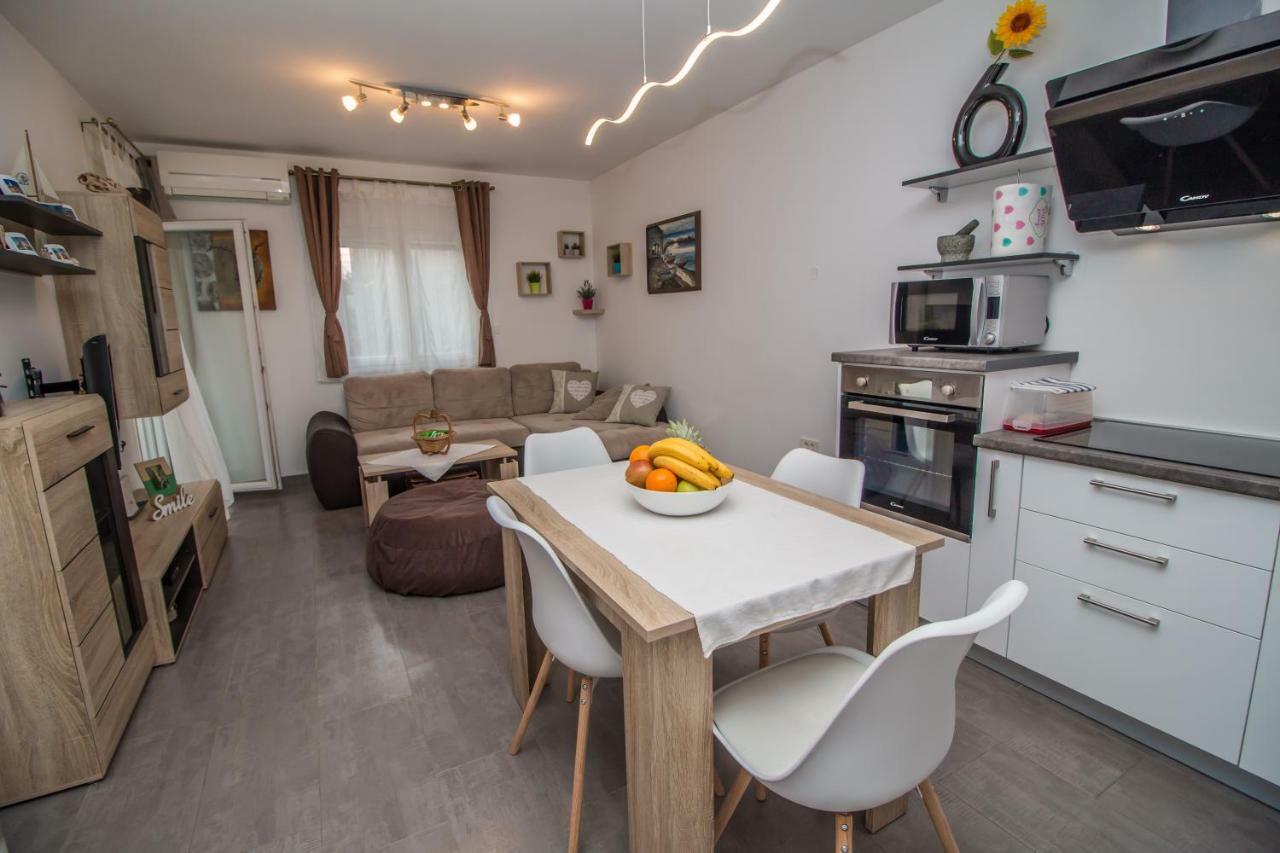 Sunny Point Apartment Rovinj Exterior foto
