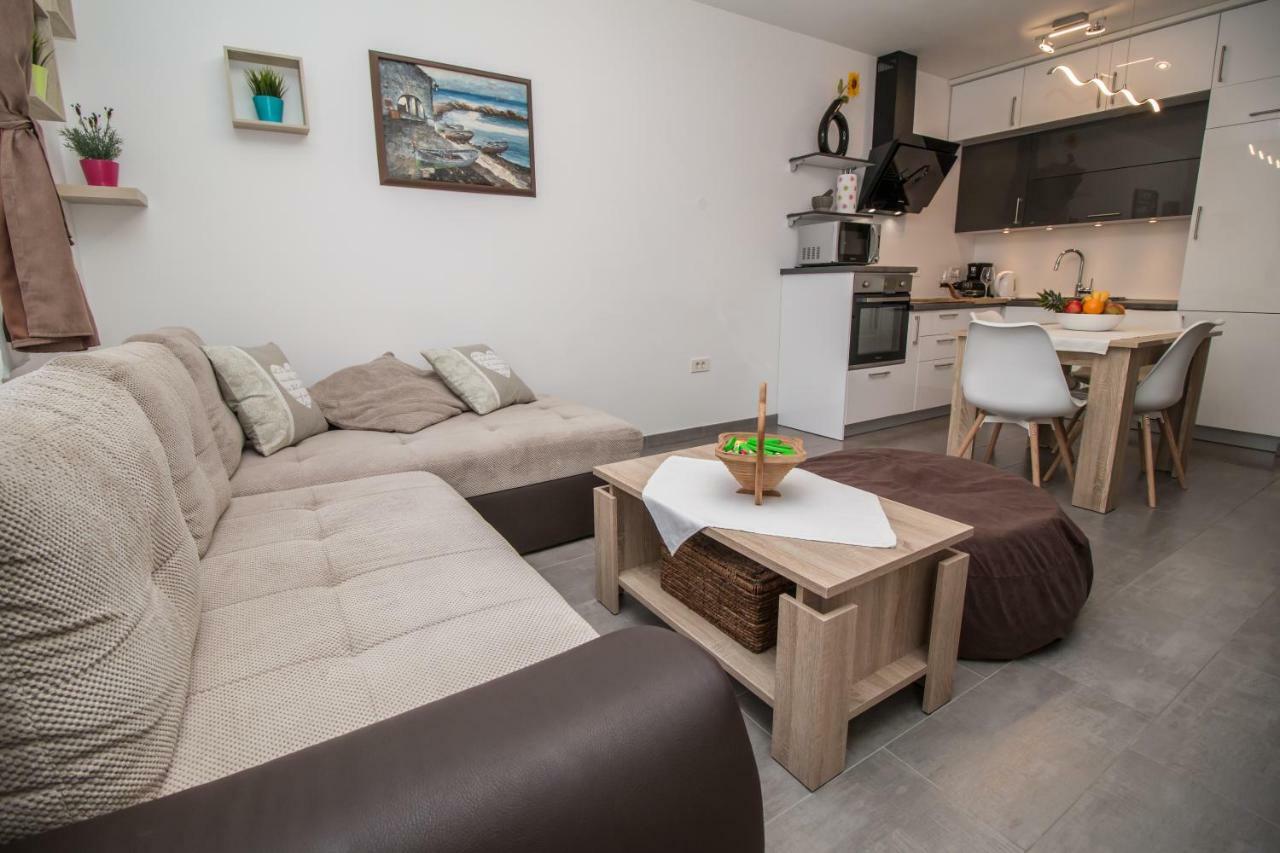 Sunny Point Apartment Rovinj Exterior foto