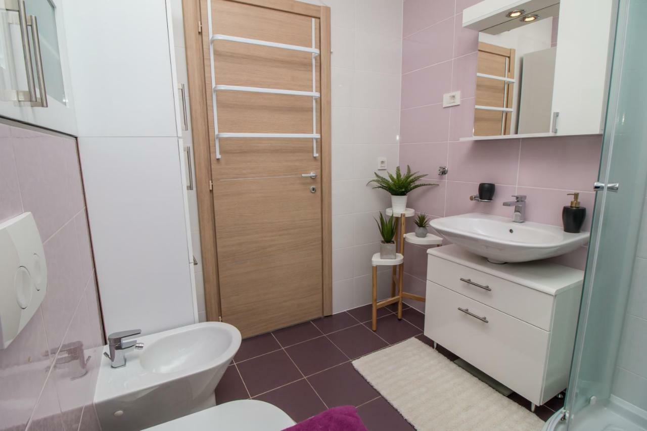 Sunny Point Apartment Rovinj Exterior foto
